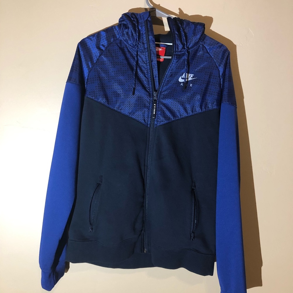 Nike Sweater